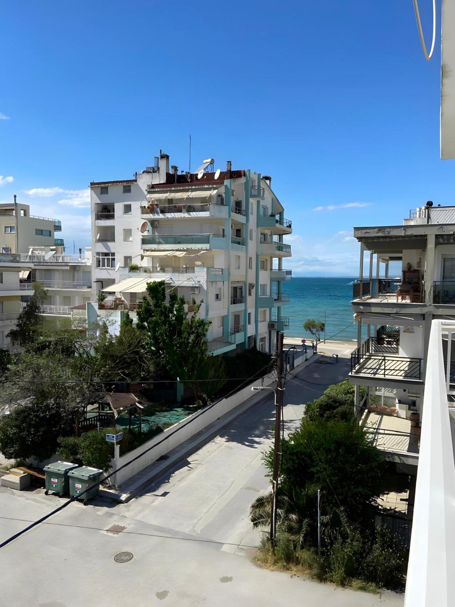 Nouri Schoene Wohnung In Direkter Strandnaehe, Schnelles Internet, Freies Parken, Nahe Flughafen Peraía Buitenkant foto