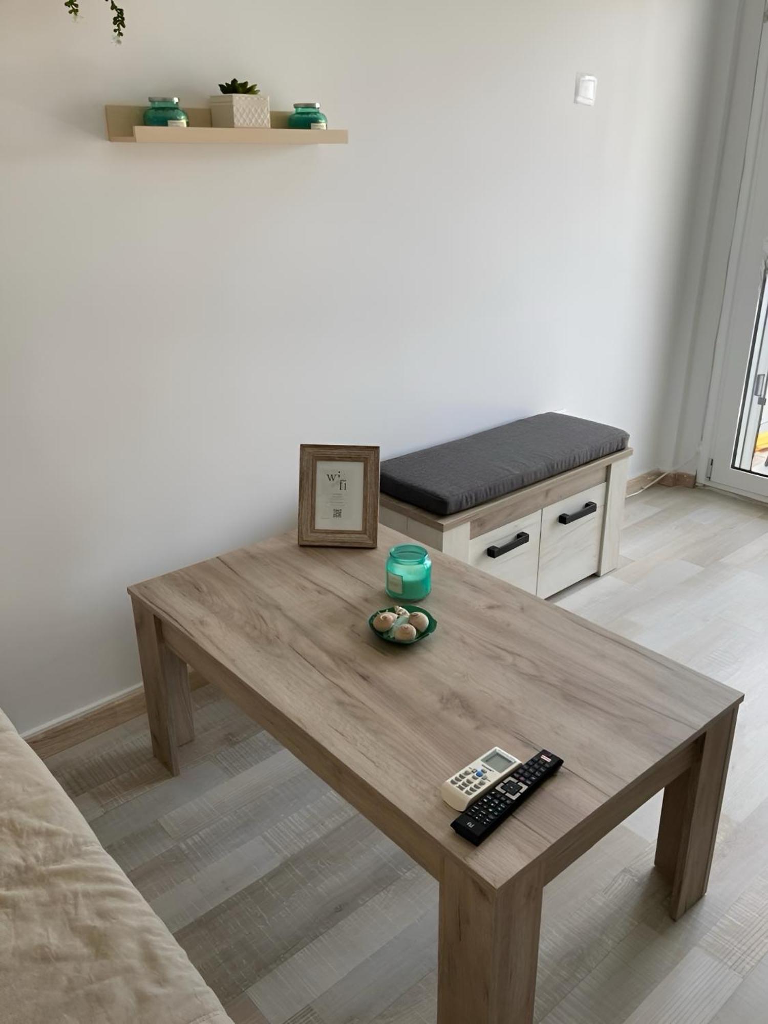 Nouri Schoene Wohnung In Direkter Strandnaehe, Schnelles Internet, Freies Parken, Nahe Flughafen Peraía Buitenkant foto